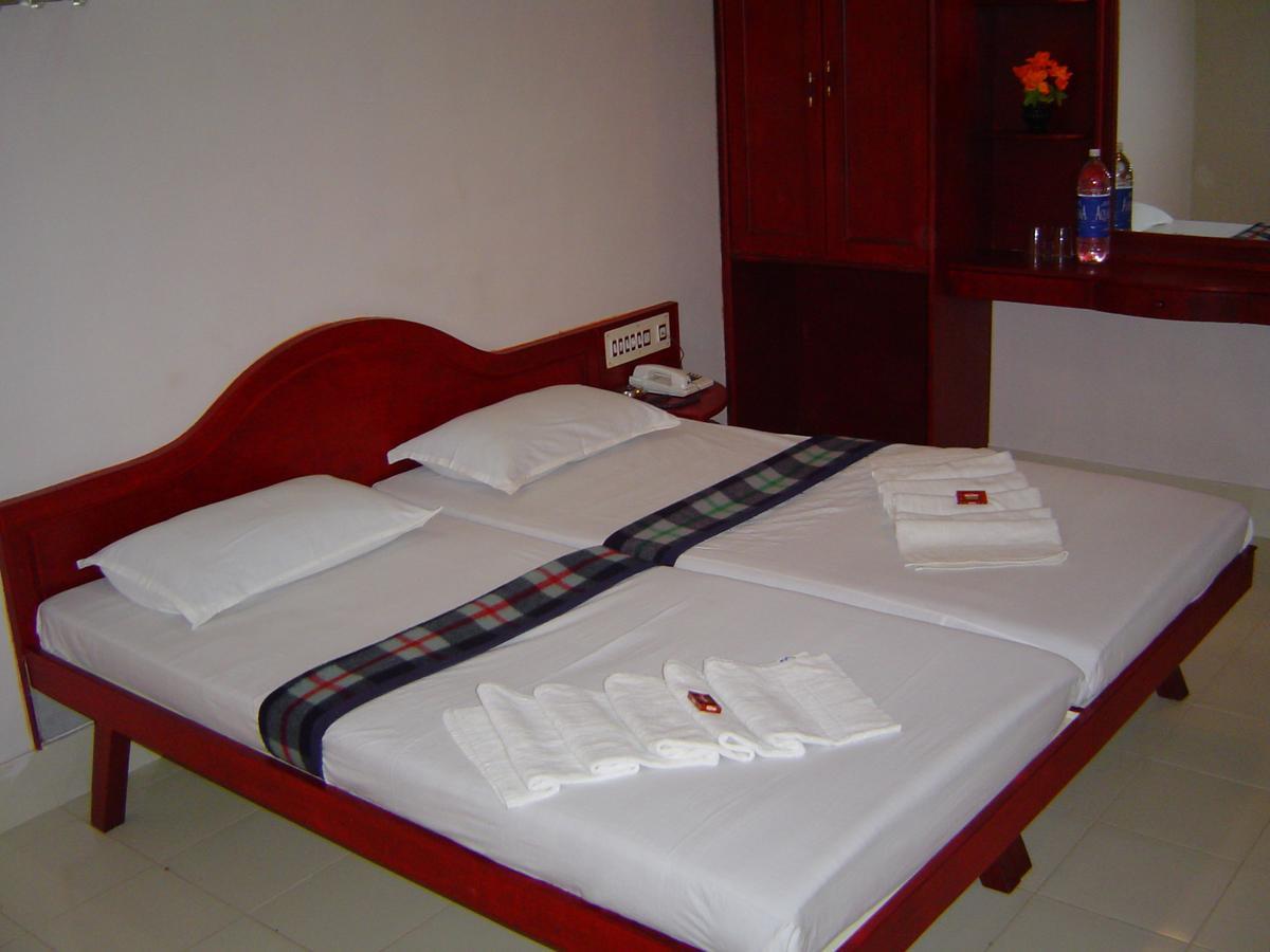 Hotel Yercaud International 外观 照片